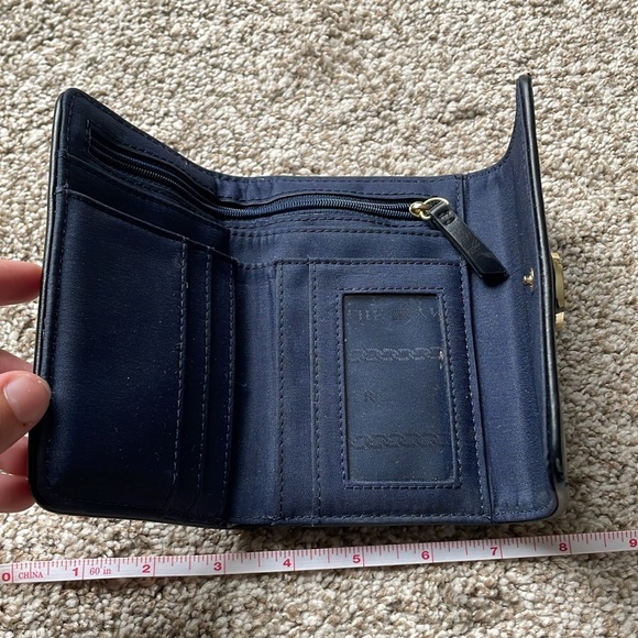 Tommy Hilfiger Mid Size Wallet - Picture 7 of 14